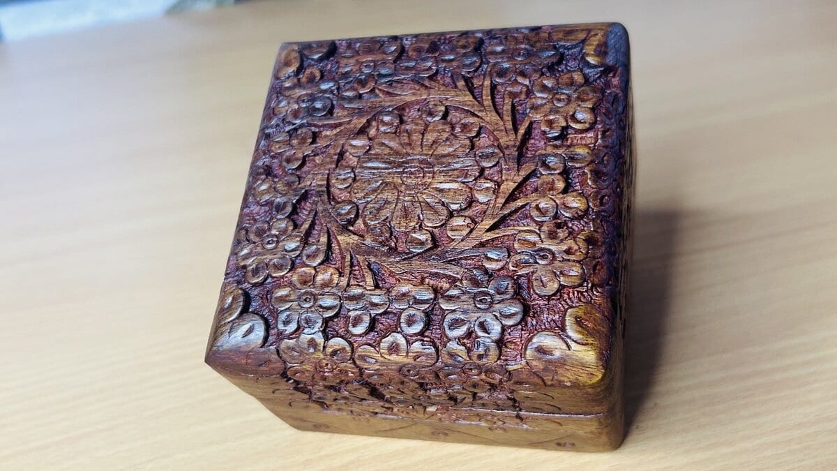 Hand-Carved Floral Sheesham Trinket Box (Velvet-Lined)